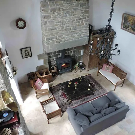 別荘 Domaine Lvd Avec Spa, Bois Et Riviere Privee La Bloutière