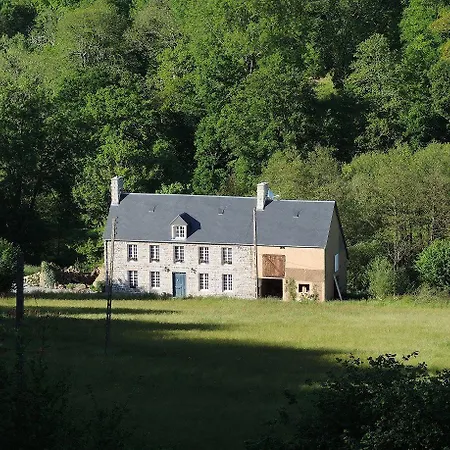 別荘 Domaine Lvd Avec Spa, Bois Et Riviere Privee La Bloutière