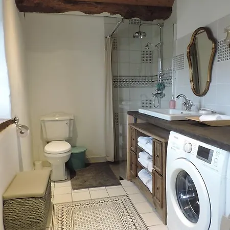 Holiday home Domaine Lvd Avec Spa, Bois Et Riviere Privee *