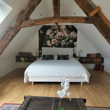 別荘 Domaine Lvd Avec Spa, Bois Et Riviere Privee La Bloutière