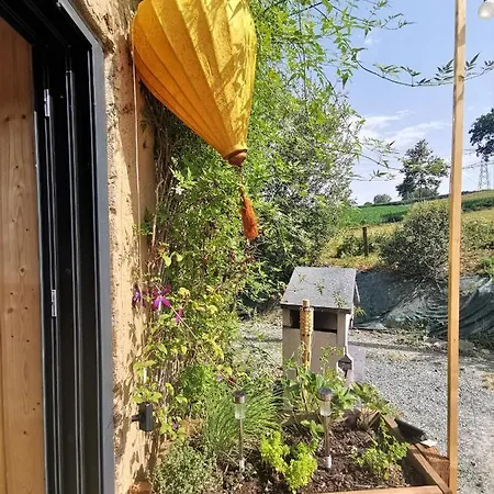 Domaine Lvd Avec Spa, Bois Et Riviere Privee 別荘 *