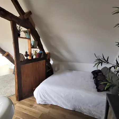 Domaine Lvd Avec Spa, Bois Et Riviere Privee *