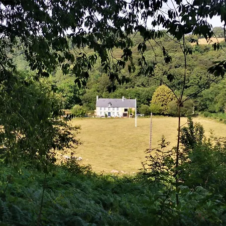 別荘 Domaine Lvd Avec Spa, Bois Et Riviere Privee La Bloutière