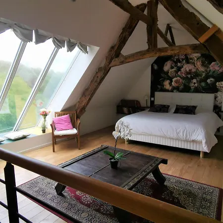 別荘 Domaine Lvd Avec Spa, Bois Et Riviere Privee La Bloutière