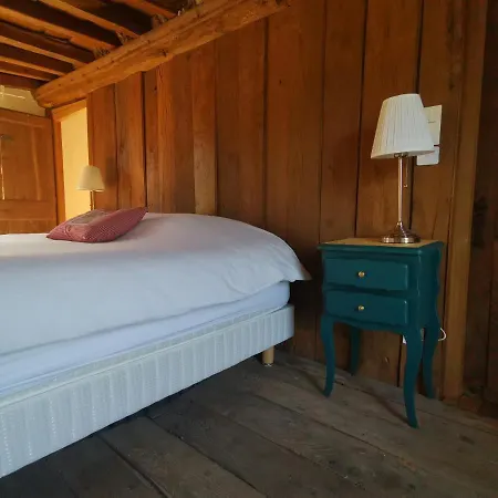 Holiday home Domaine Lvd Avec Spa, Bois Et Riviere Privee