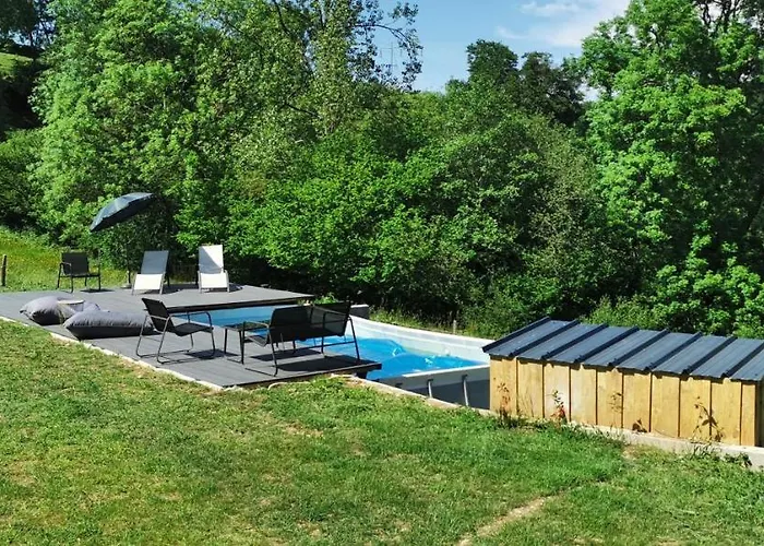 Ferienhaus Domaine Lvd Avec Spa, Bois Et Riviere Privee *