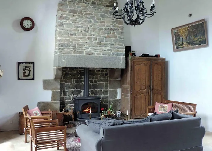 Ferienhaus Domaine Lvd Avec Spa, Bois Et Riviere Privee *