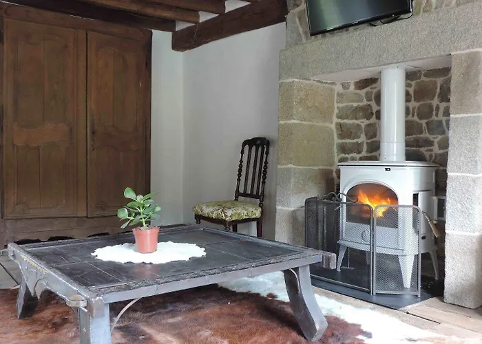 Domaine Lvd Avec Spa, Bois Et Riviere Privee Ferienhaus