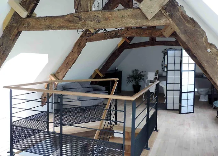 Ferienhaus Domaine Lvd Avec Spa, Bois Et Riviere Privee