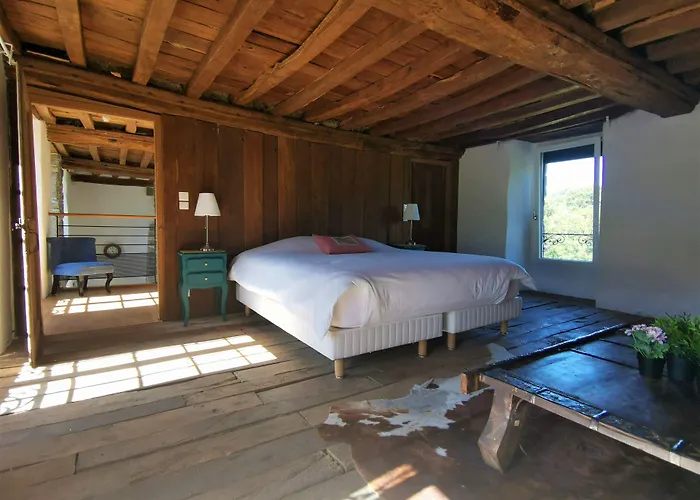 Domaine Lvd Avec Spa, Bois Et Riviere Privee Ferienhaus La Bloutiere