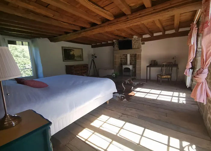 Domaine Lvd Avec Spa, Bois Et Riviere Privee Ferienhaus La Bloutiere