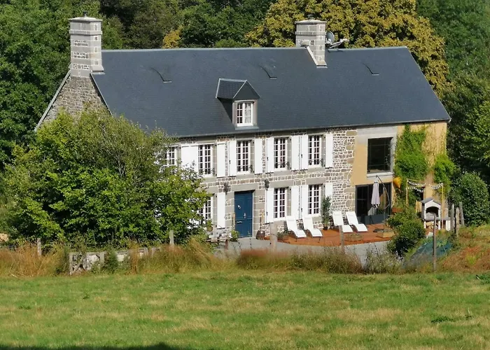 Domaine Lvd Avec Spa, Bois Et Riviere Privee *