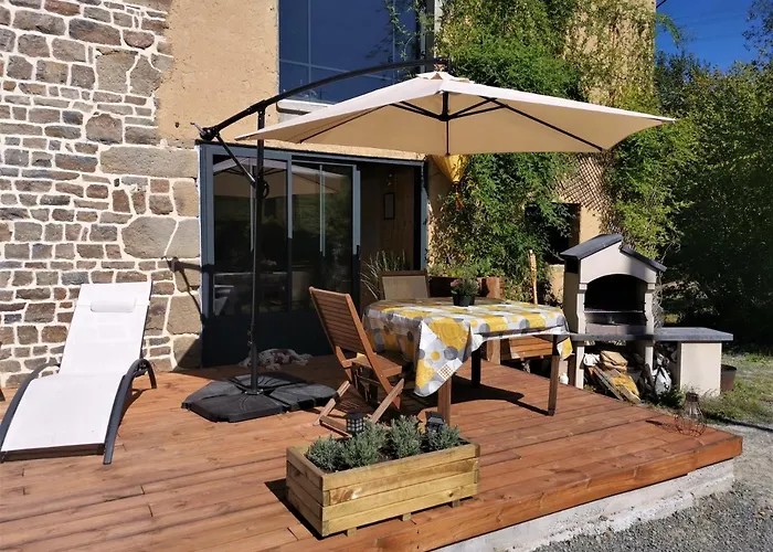 Domaine Lvd Avec Spa, Bois Et Riviere Privee Ferienhaus La Bloutiere