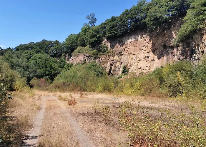 Ferienhaus Domaine Lvd Avec Spa, Bois Et Riviere Privee *